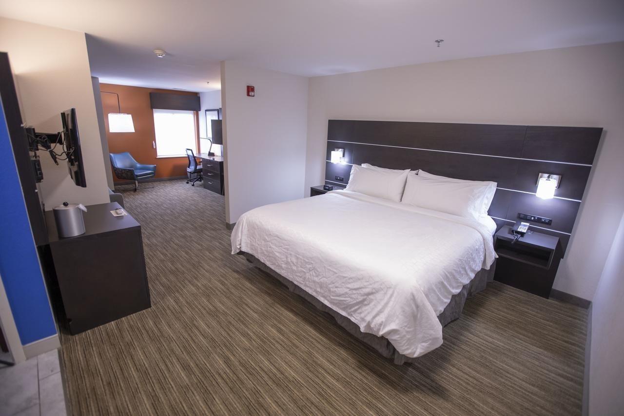 Hotel Express & By Ihg 3*
