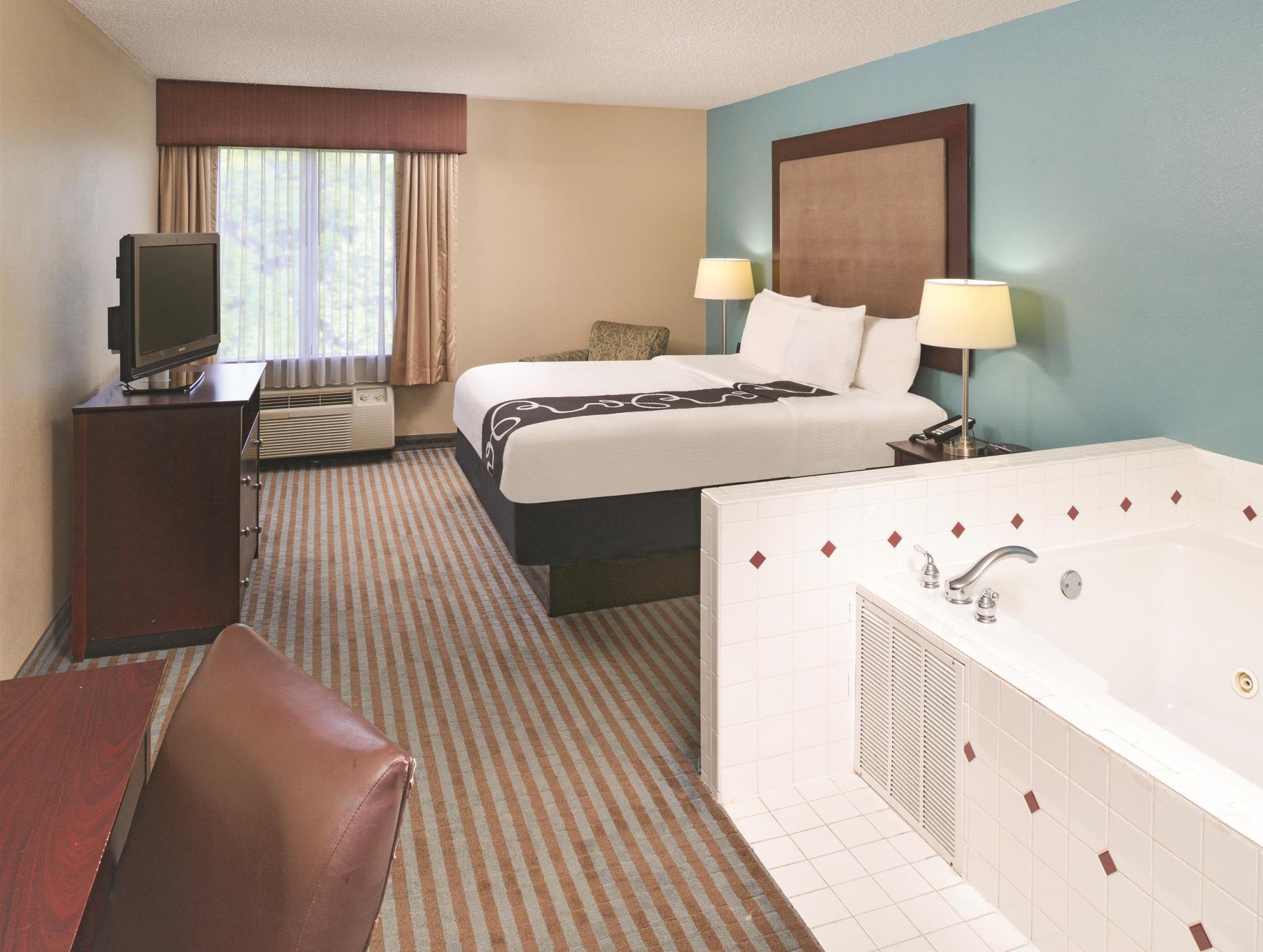 Express & By Ihg Hotel
