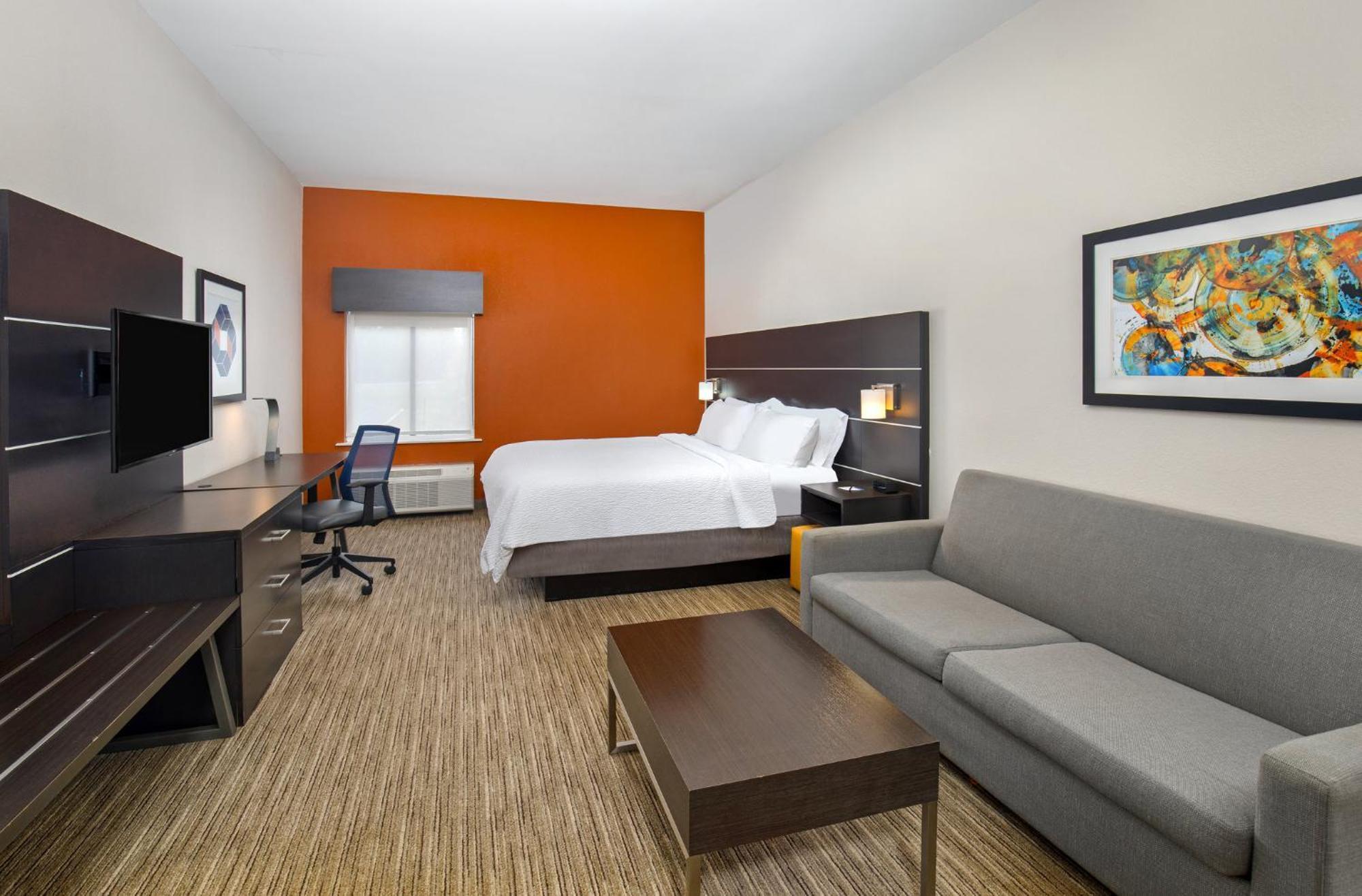 Hotel Express & By Ihg Locust Grove