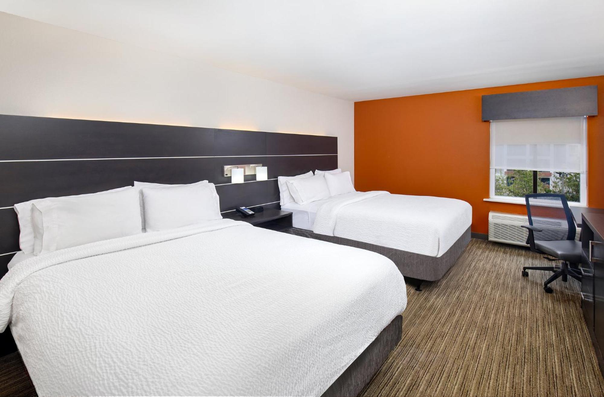 Express & By Ihg Locust Grove
