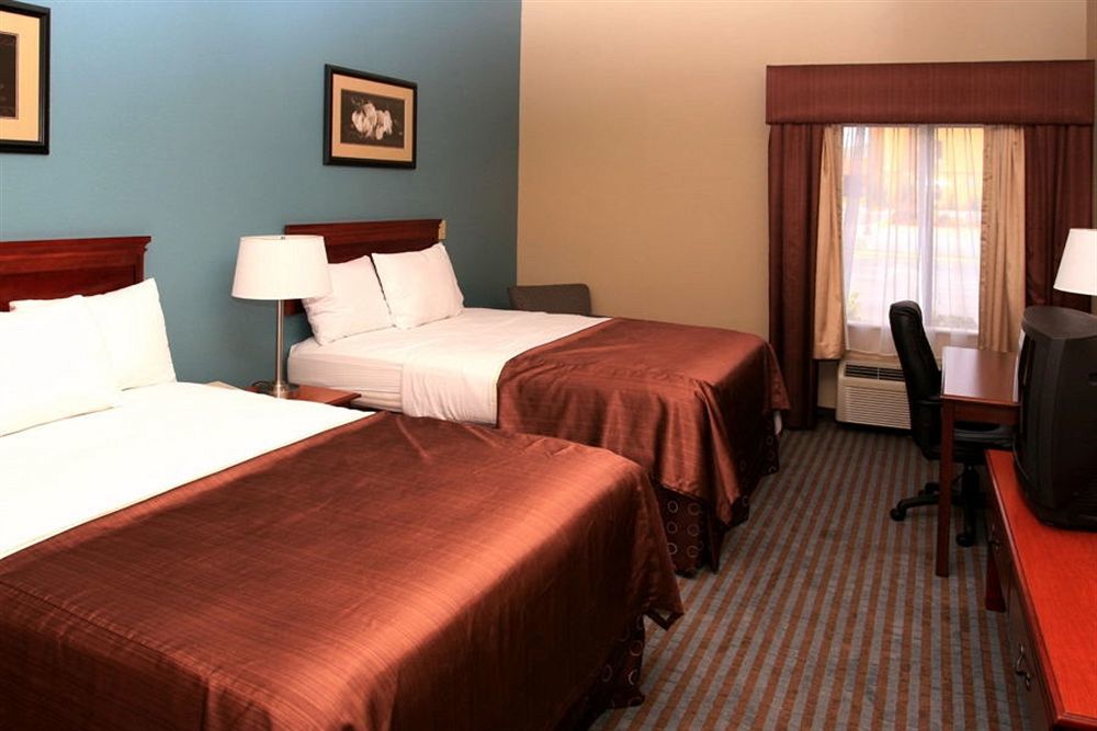 Express & By Ihg Hotel 3*