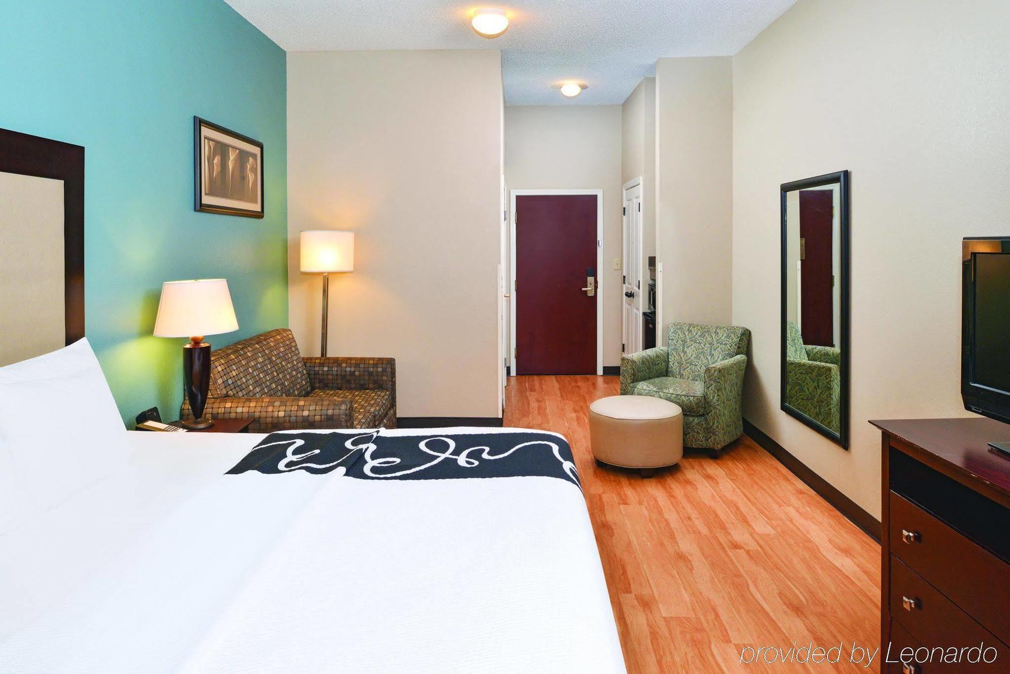 Express & By Ihg Hotel