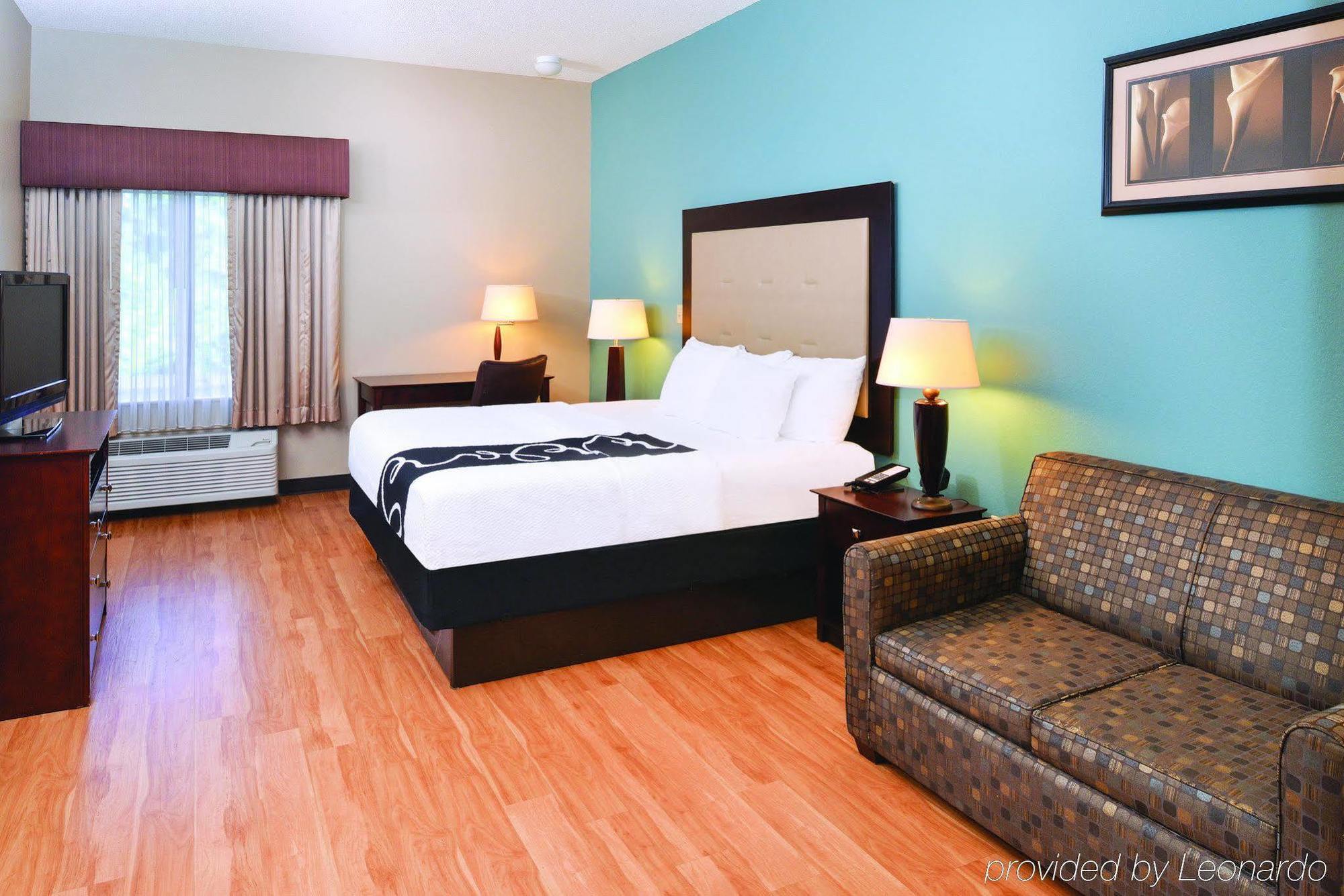 Express & By Ihg Hotel
