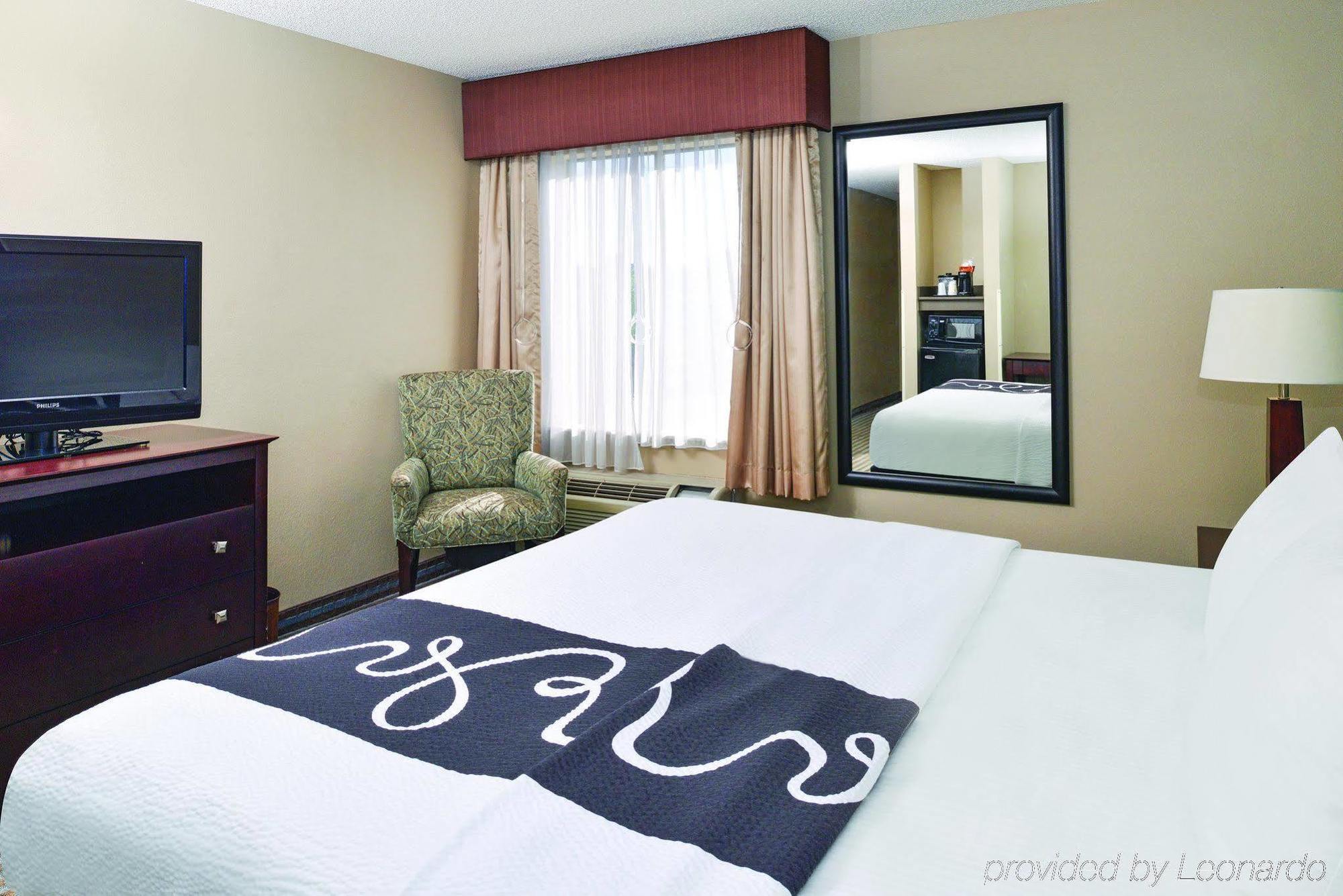Express & By Ihg
